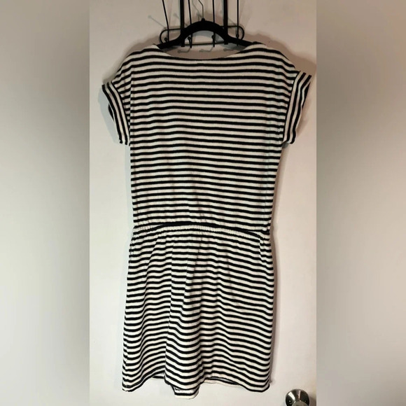Uniqlo medium navy and white terry cloth striped dress with pockets & drawstring - Picture 6 of 6